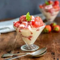 La Michoacana USA Menu - Fruit Strawberries with Cream price