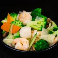 Diet Dishes Steamed Chicken, Shrimp & Scallop w. Mixed Veg price