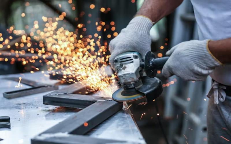 The Science Behind Grinding Techniques to Enhance Material Removal and Accuracy