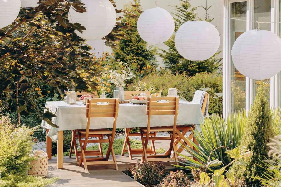 Outdoor Feast