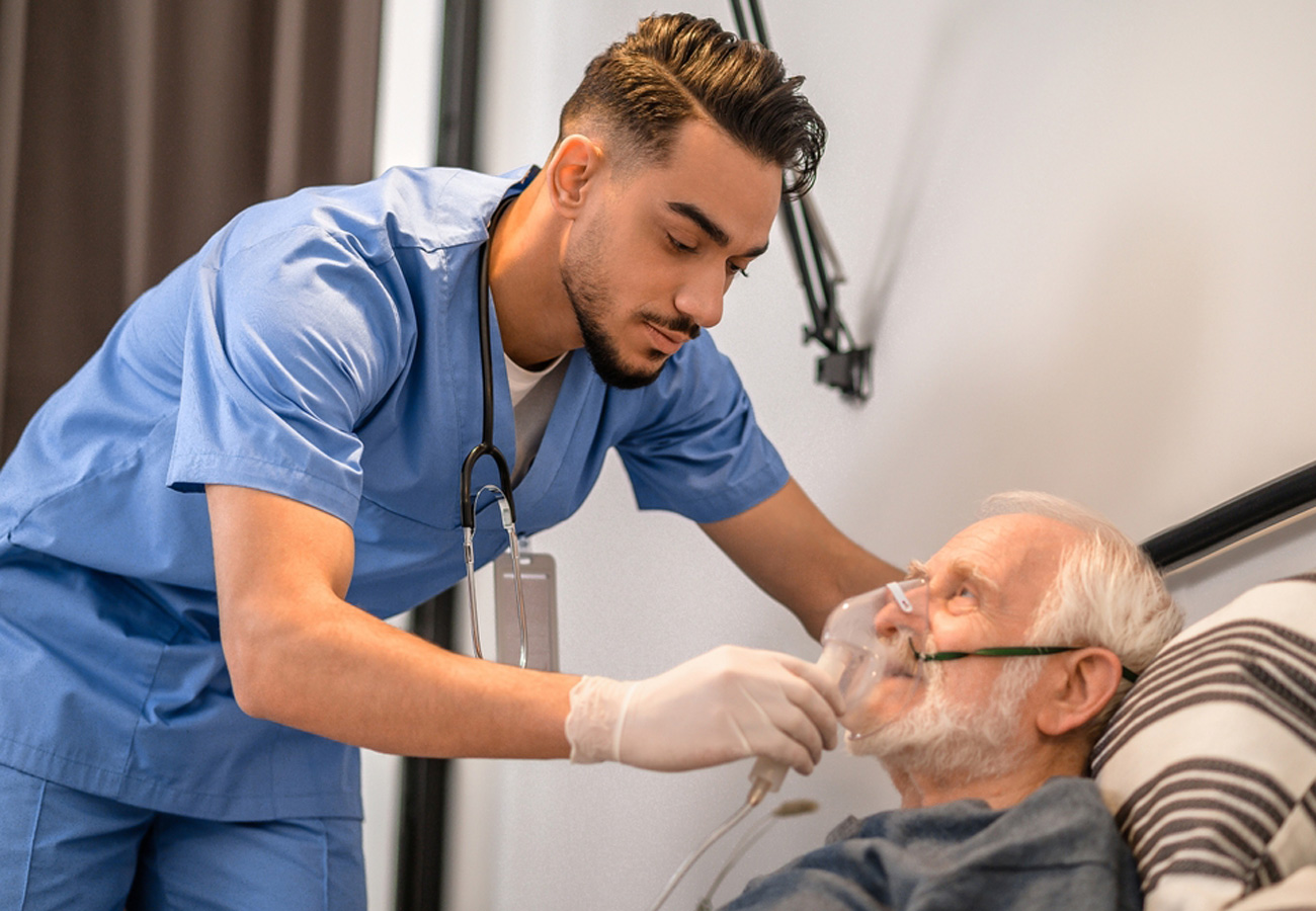 How Do You Choose the Right Cna Training Course for Your Schedule?