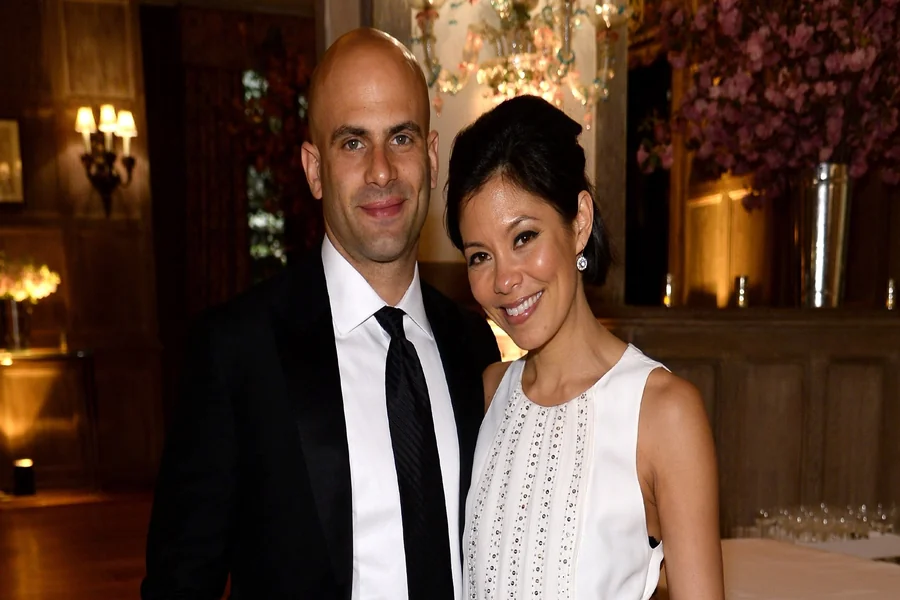Is Alex Wagner still married